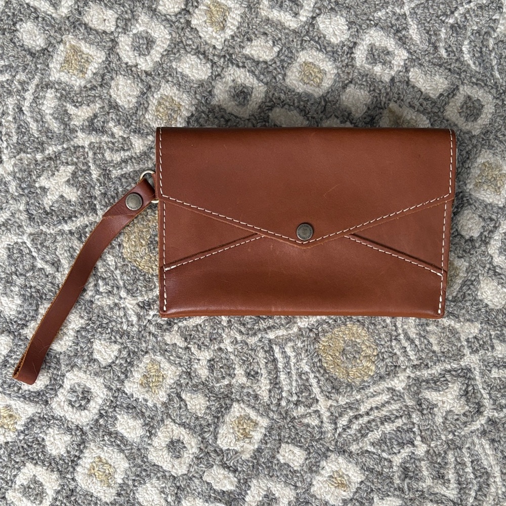 Portland Leather Goods Envelope Convertible- Leather Wristlet